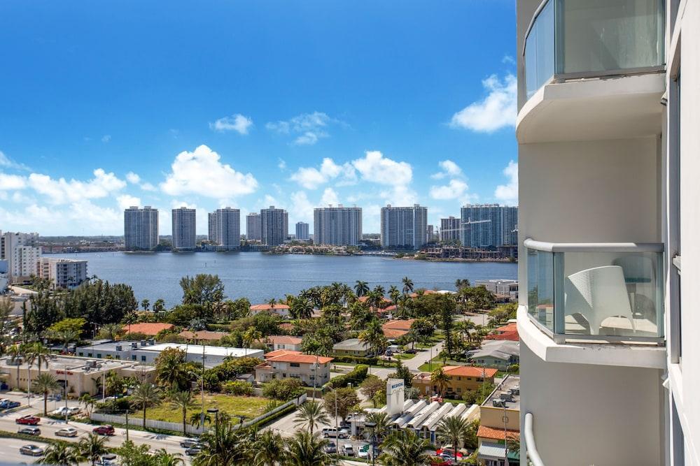 Marenas Condos Sunny Isles Beach Dış mekan fotoğraf